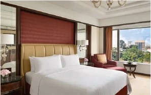 Shangri-La Hotel Image